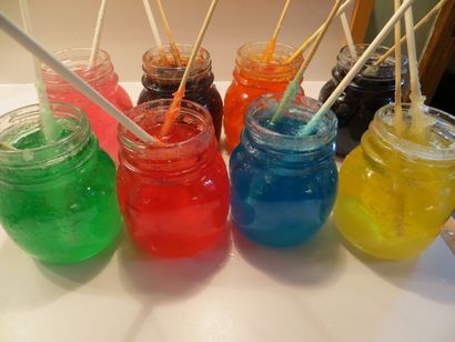 La science sur un rocher bâton Candy - The Scientist Cuisine Garde-manger (comment faire des bâtons de bonbons de cristal) La science sur un bâton Rock Candy - La cuisine Garde-manger scientifique