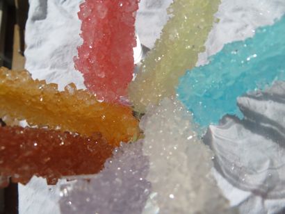 La science sur un bâton Rock Candy - The Scientist Cuisine Garde-manger (de bonbons) La science sur un bâton Rock Candy - La cuisine Garde-manger scientifique