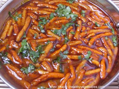 recette DENFC Bhaji, Sev Bhaji avec sauce de style Maharastriyan, santé Veg Recettes (__gVirt_NP_NN_NNPS<__ plat d'accompagnement pour poori) recette DENFC Bhaji, Sev Bhaji avec sauce de style Maharastriyan, recettes santé Veg