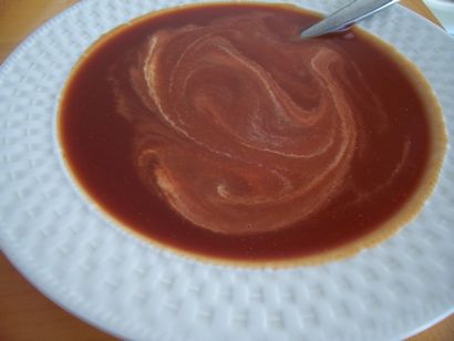 Simple Soupe aux tomates au vinaigre balsamique, Jours nourrissantes (soupe) Simple Soupe aux tomates au vinaigre balsamique, Jours Nourrissant