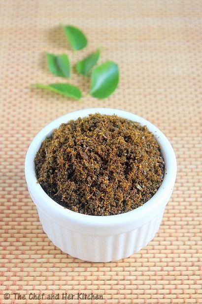 Le chef et sa cuisine Karivepaku Podi, feuilles de cari en poudre pour le riz (cuisine) Le chef et sa cuisine Karivepaku Podi, feuilles de curry en poudre pour le riz