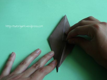 Tsuru, Tutoriels Origami (en bas à droite de pliage) Tsuru, Tutoriels Origami