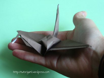 Tsuru, Tutoriels Origami (en bas à droite de pliage) Tsuru, Tutoriels Origami