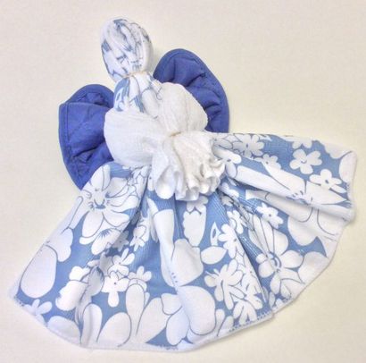 Les anges de serviette de cuisine Tutorial - Dollar Crafts Store (serviette) Les anges de serviette de cuisine Tutorial - Dollar Artisanat Boutique
