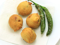 Vada Pav Recette - Mumbai style Pav Vada avec chutney épicé (mumbai) Vada Pav Recette - Mumbai style Pav Vada avec chutney épicé