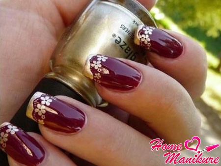 beżowy manicure bordowy manicure paznokcie foto design lakier do paznokci