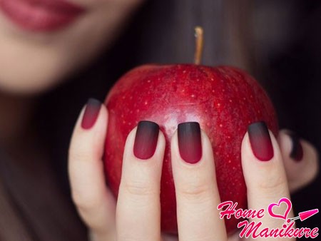 beżowy manicure beżowy manicure