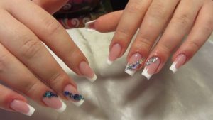 manicure francuski manicure francuski
