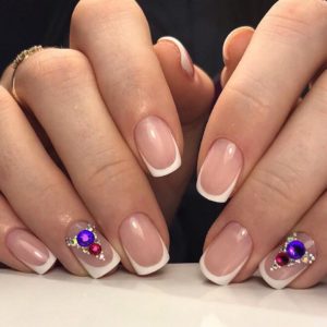 manicure francuski manicure francuski