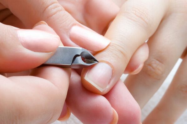hogyan kell csinálni egy vágó manikűr úgy, hogy ne keletkezzen borotva hogyan kell csinálni egy vágó manikűr úgy, hogy ne keletkezzen borotva