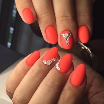 beżowy manicure beżowy manicure