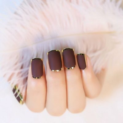beżowo-brązowy manicure beżowo-brązowy manicure