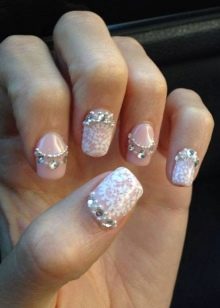 beżowy manicure beżowy manicure
