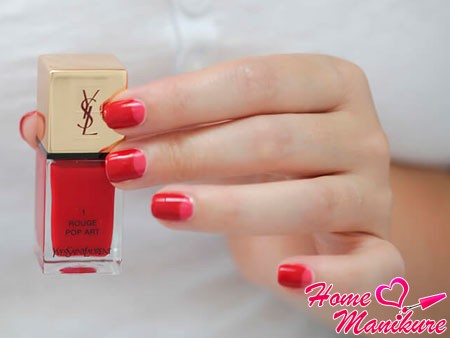 księżycowy manicure zdjęcie kolor paznokcie projekt francuski czerwony czarny dżetów księżycowy manicure zdjęcie kolor paznokcie projekt francuski czerwony czarny dżetów