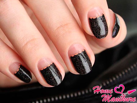 beżowy manicure księżycowy manicure zdjęcie kolor paznokcie projekt francuski czerwony czarny dżetów