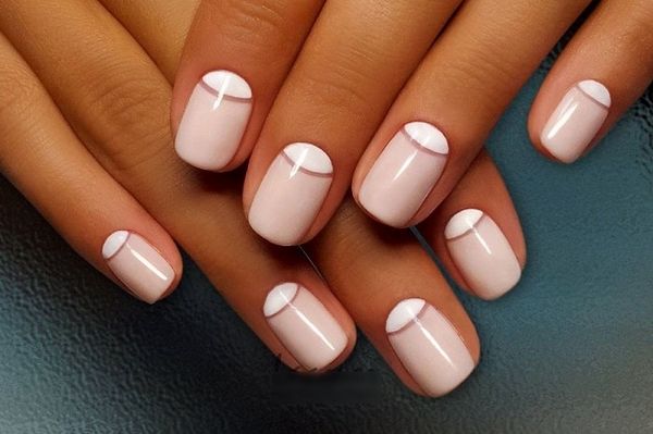 beżowo-brązowy manicure beżowy manicure