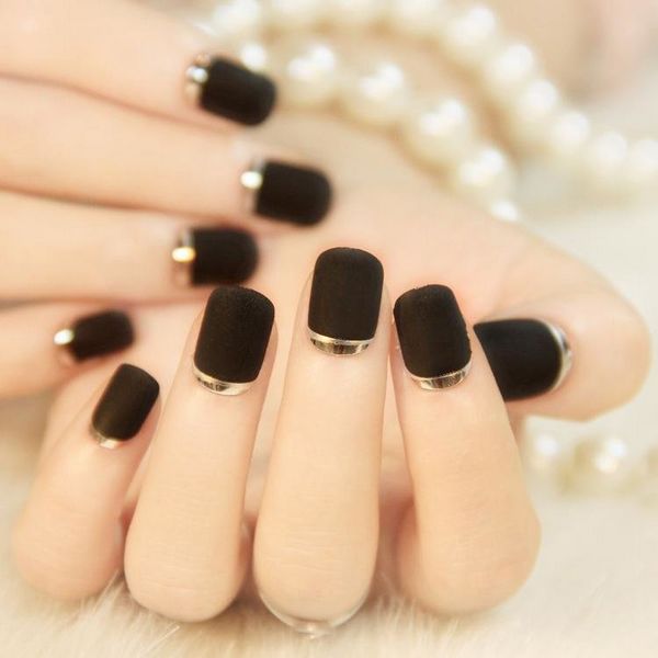 beżowy manicure beżowy manicure