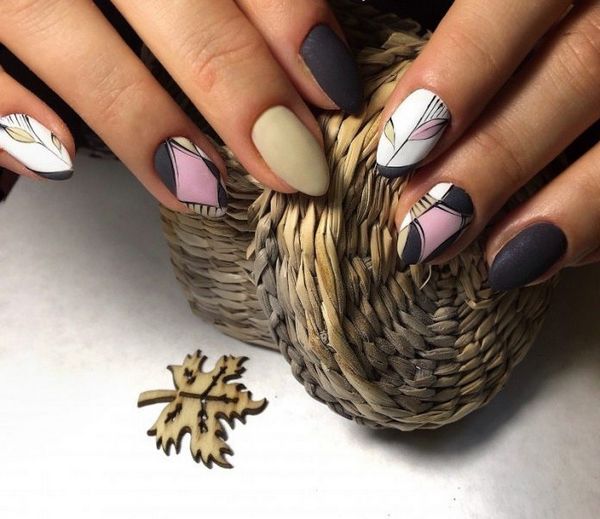 beżowy manicure beżowy manicure