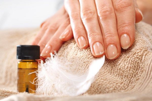 manicure europejski nieobrzynany europejski manicure