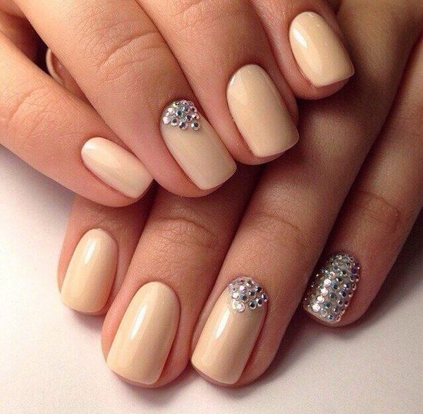 beżowy manicure beżowy manicure