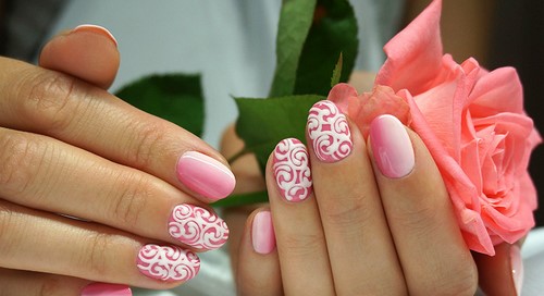 beżowy manicure beżowy manicure