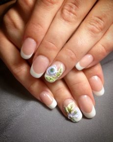 biały francuski biały manicure