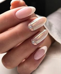 biały francuski biały manicure