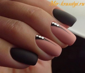 biały manicure manicure czarno-biały