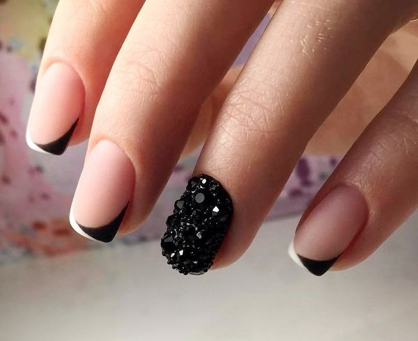 manicure z białego złota biały manicure