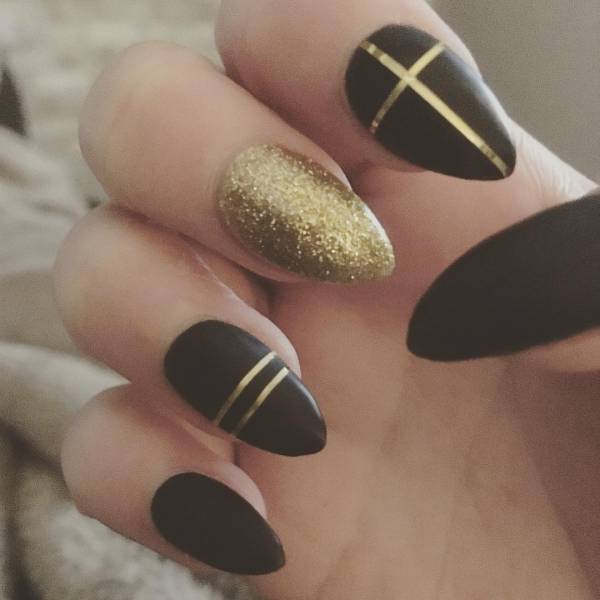 manicure z białego złota biały manicure