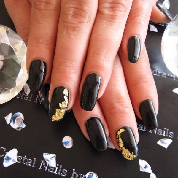 manicure z białego złota biały manicure