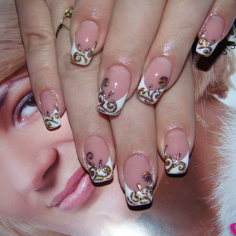 biały manicure manicure z białego złota