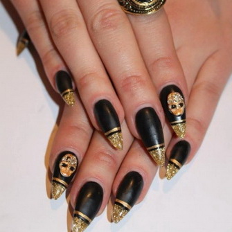 manicure z białego złota biały manicure