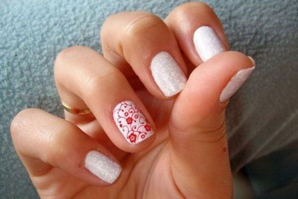Pomysły na manicure czerwone z białym czerwono-biały manicure z błyszczy