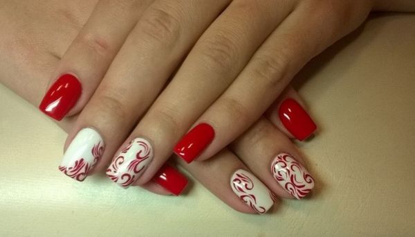czerwony manicure z białą kurtką czerwony manicure z białą kurtką