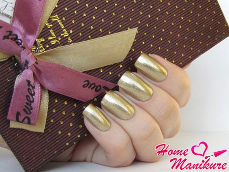 zrób stalowy złoty lakier do paznokci paznokcie metaliczny czarny metalik zdjęcie złoty manicure