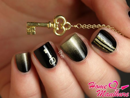 złoty manicure złoty manicure
