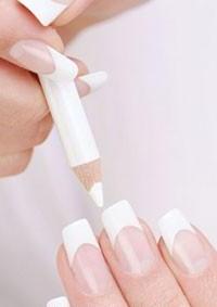 biały manicure biały manicure
