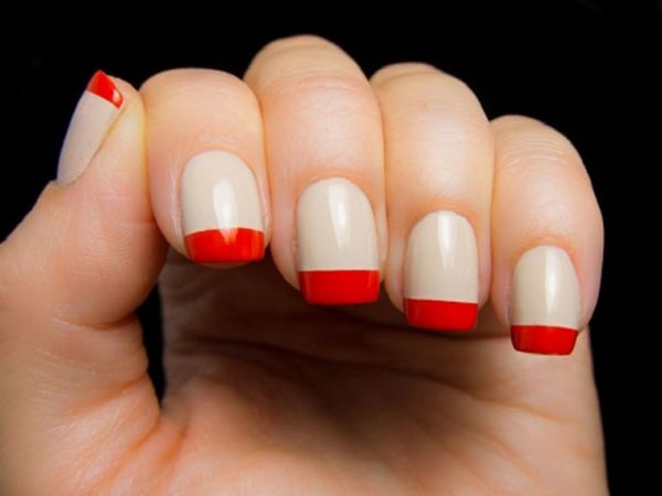 czerwono-biały manicure czerwony blask księżyca czerwono-biały manicure czerwony blask księżyca