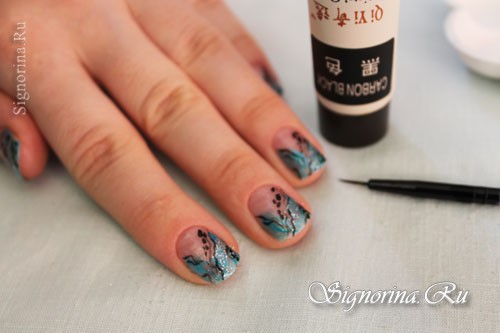 turkusowy manicure abstrakcyjny bulion brokatowa lekcja projektowania paznokci ze zdjęciem turkusowy manicure abstrakcyjny bulion brokatowa lekcja projektowania paznokci ze zdjęciem