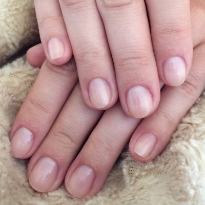 biały manicure biały manicure