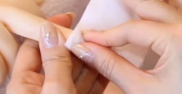 biały manicure biały manicure