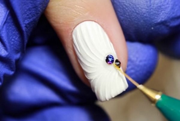 biały manicure biały manicure