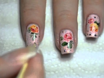 biały manicure biały manicure