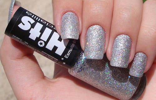 manicure pod białą sukienką manicure pod białą sukienką