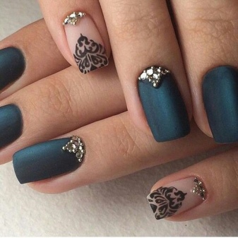biały manicure biały manicure