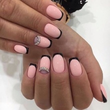biały manicure biały manicure