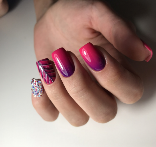 złoty manicure złoty manicure