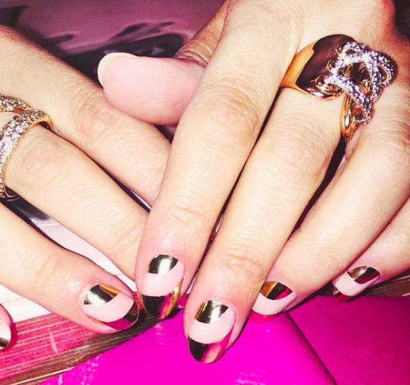 złoty manicure złoty manicure