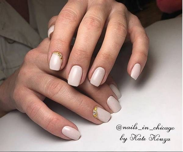 złoty manicure złoty manicure